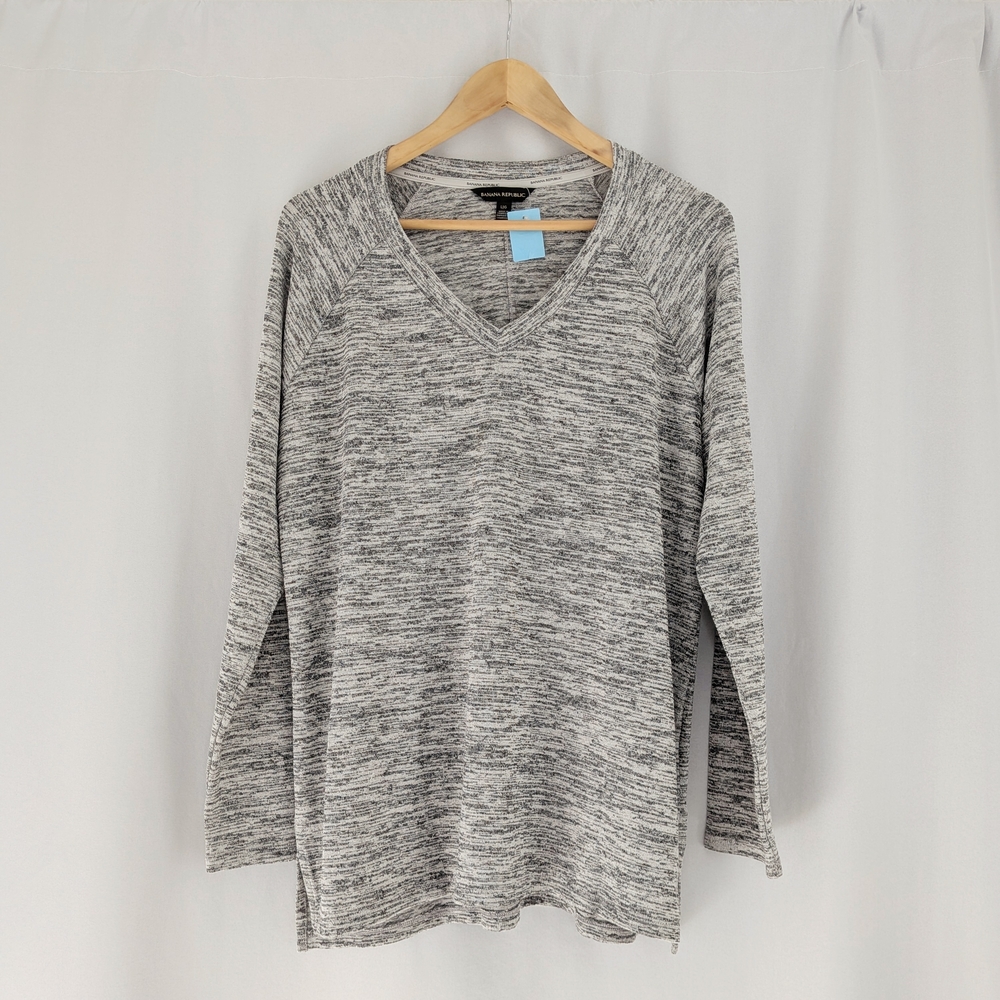 Banana Republic Gray V-Neck Sweater